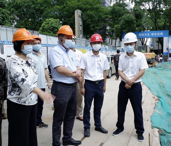 检查照片 丘静文 600.jpg