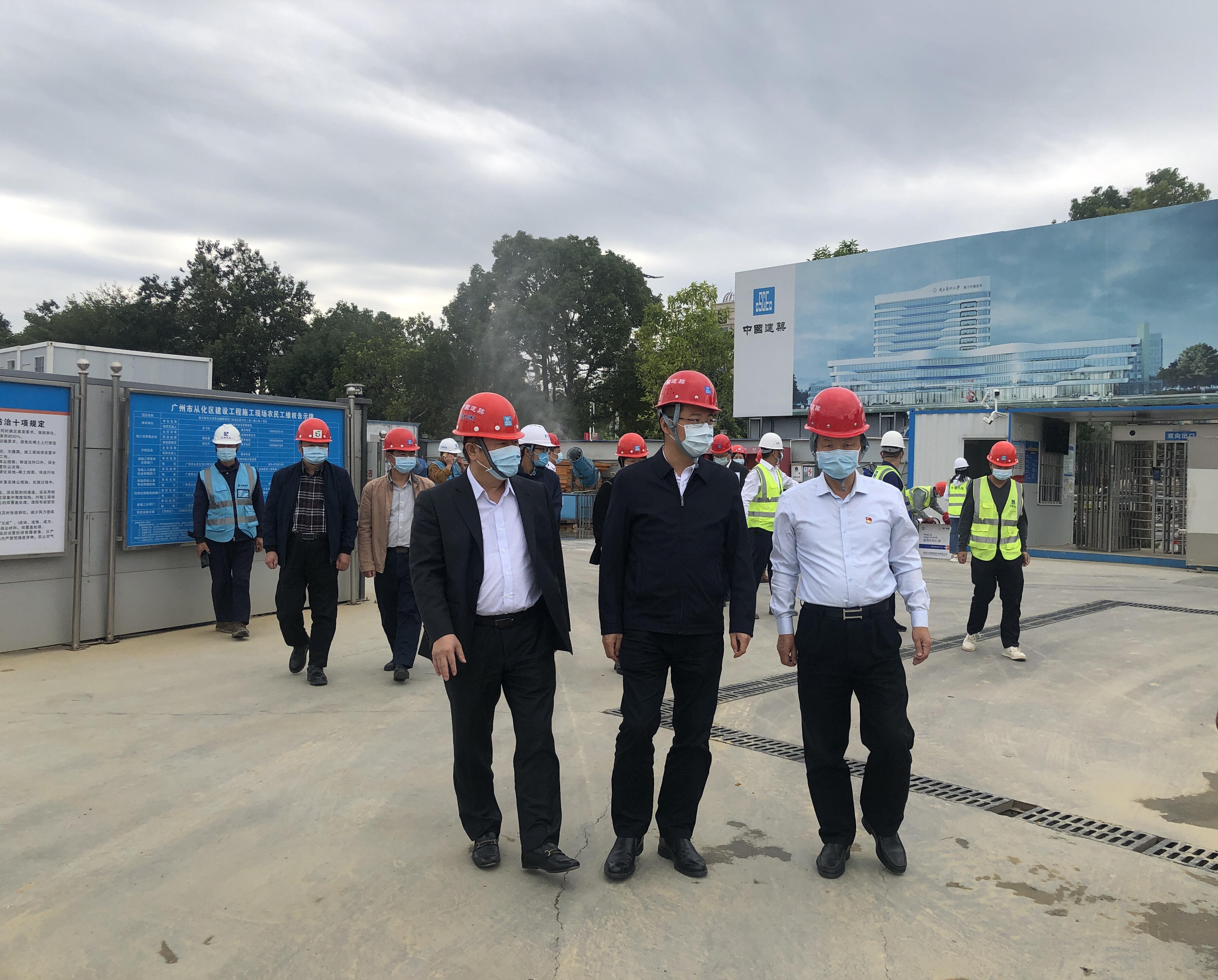 广州市从化区委副书记区长赵龙赴从化南医五院项目调研督导