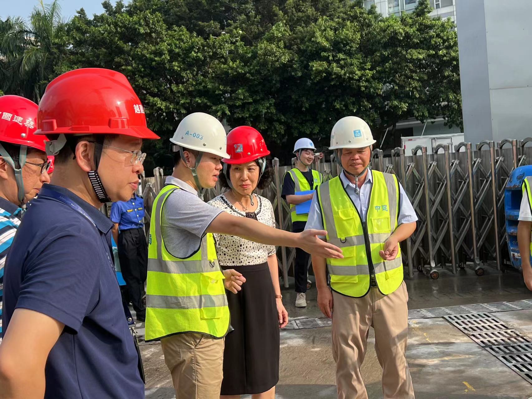 郭环检查指导保隆项目  .jpg